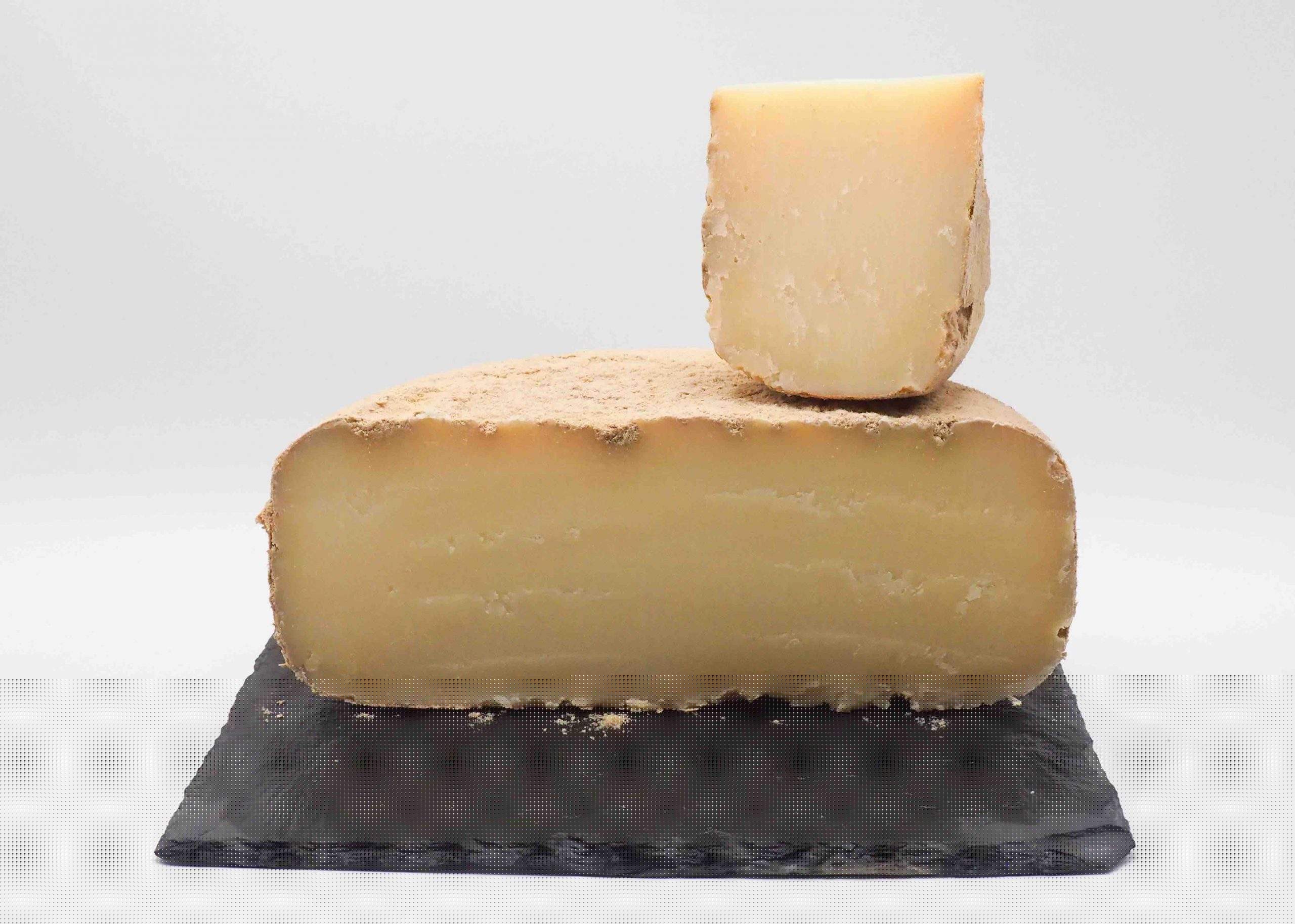 le vieux Napoléon est un fromage typique des Pyrénées alliant finesse et richesse au palais. Vente en ligne
