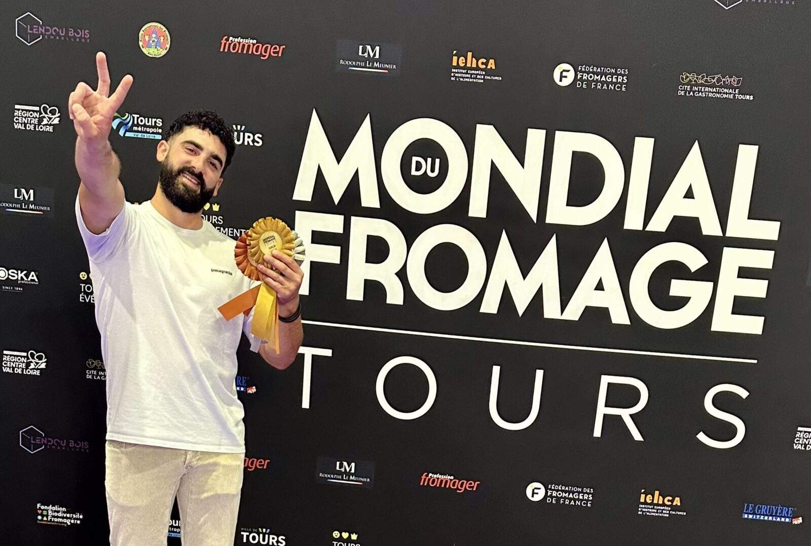 10 médailles au Concours Mondial du Fromage pour les Fromagers du Mont Royal